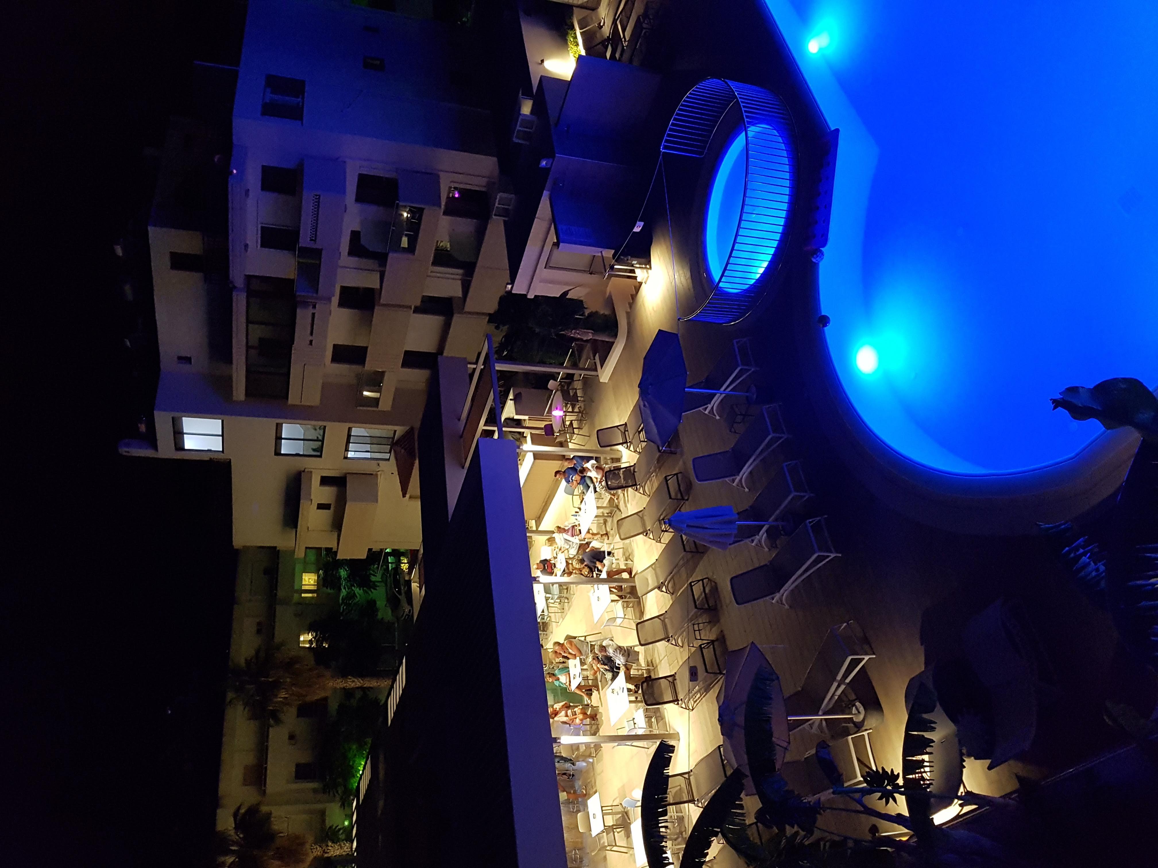 Imperial Hotel And Apartments 科斯镇 外观 照片